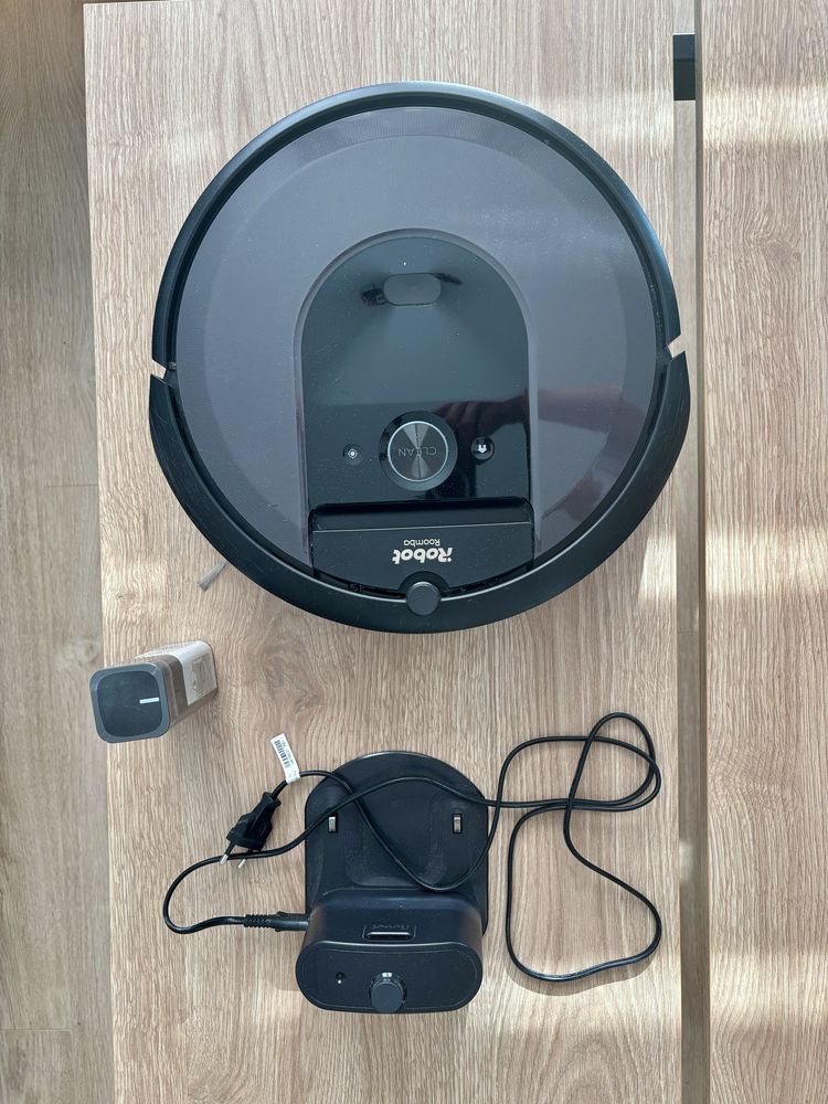 iRobot Roomba i7 – 657 cykli / 404 h, stan dobry, gotowa do sprzątania