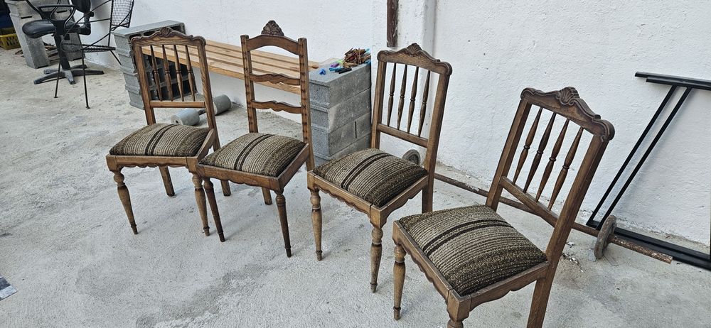 Quatro cadeiras vintage