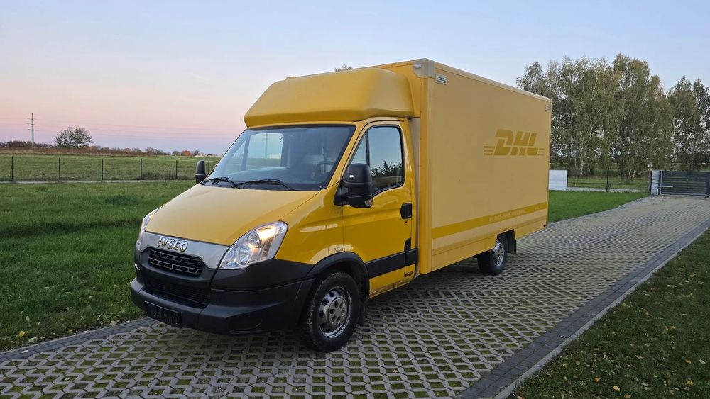 Iveco DAILY V, 35S11, KONTENER POCZTOWY DHL, EURO 5  MAX DŁUGI - 430cm, Zabudowa SOMMER , 06.2013, 1-wł, Serwisowany
