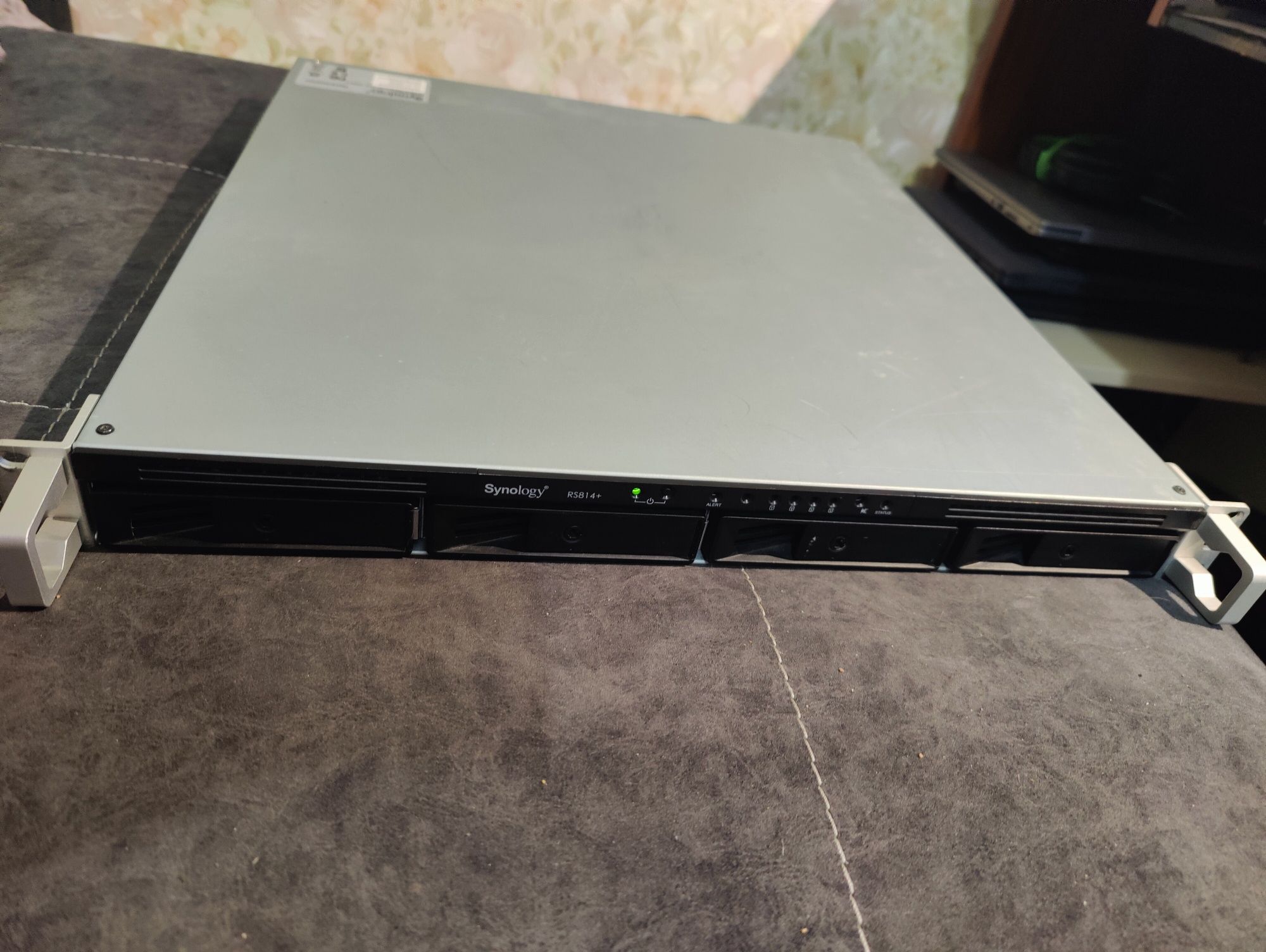 Мережевий накопичувач synology rs814+ / 12tb.