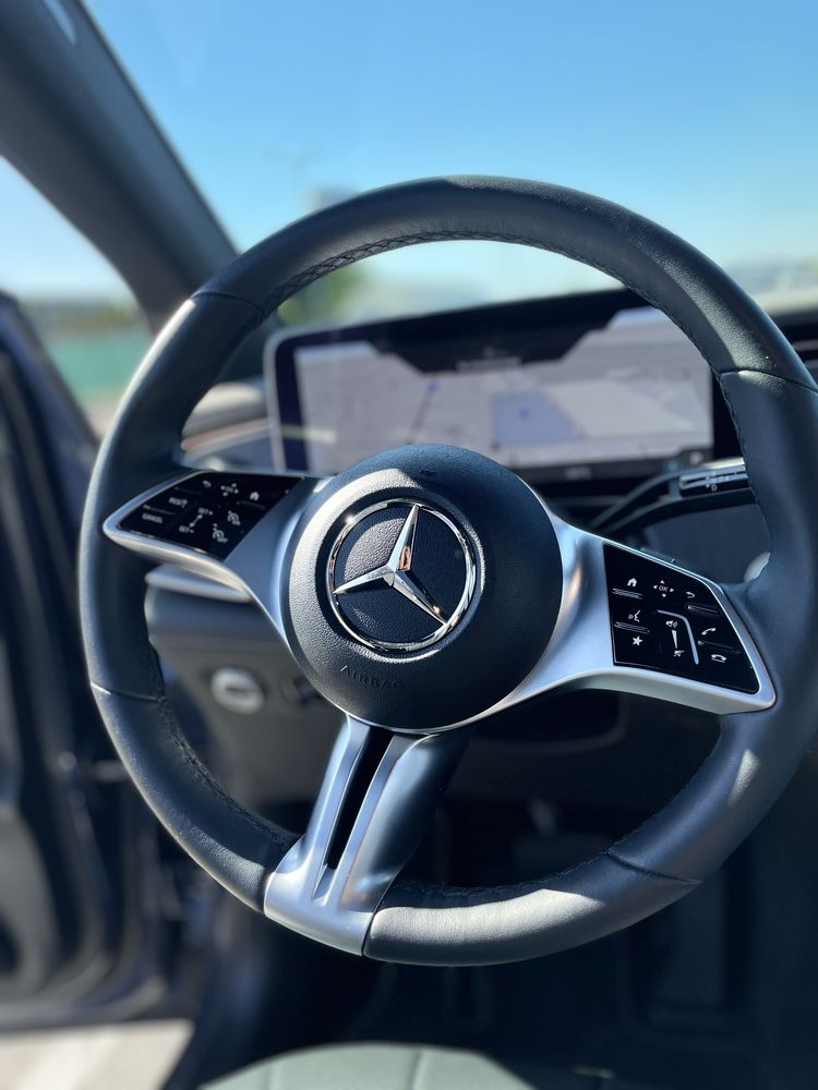 Mercedes bens EQE SUV 2023