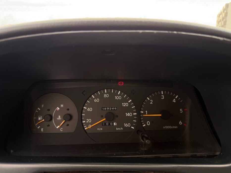 Toyota Hiace 6 lugares