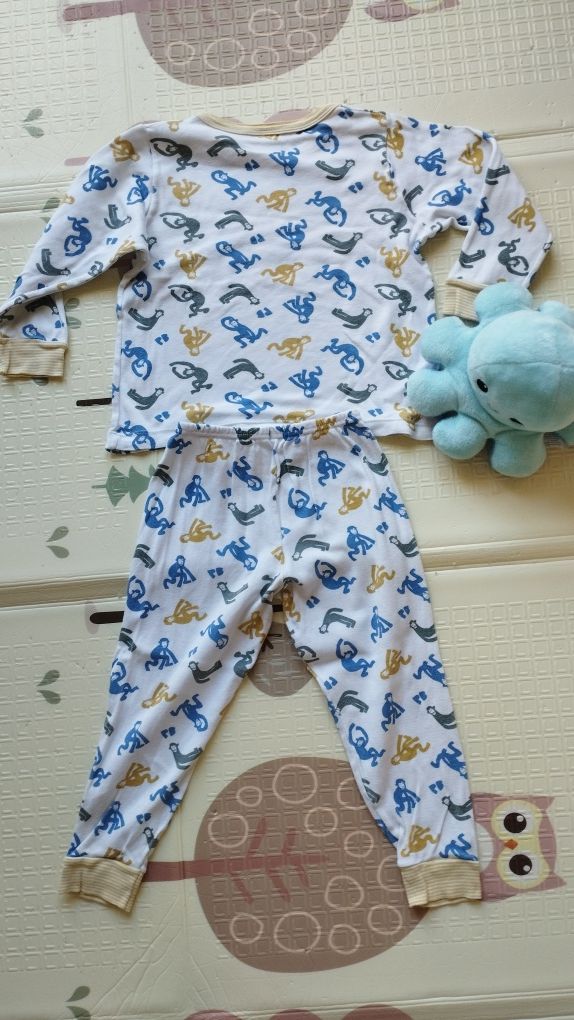 Pijama bebé 24-36