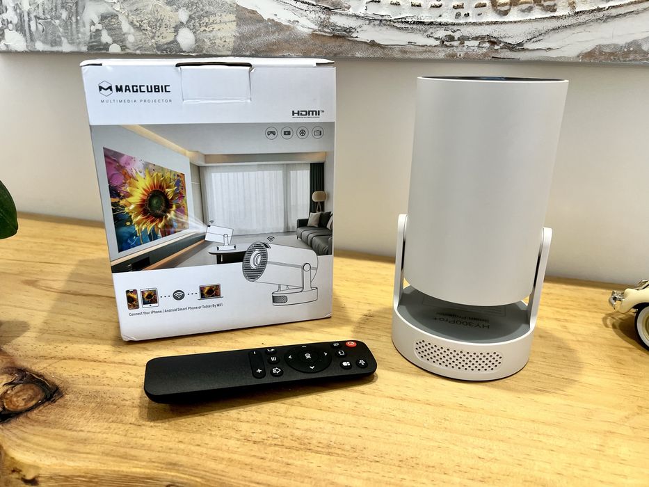 Projetor HY300 Pro+ – Compacto e Versátil Novo