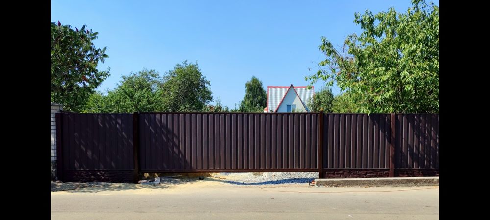 Забор з профнастила, відкатні ворота,автоматика , покрівля