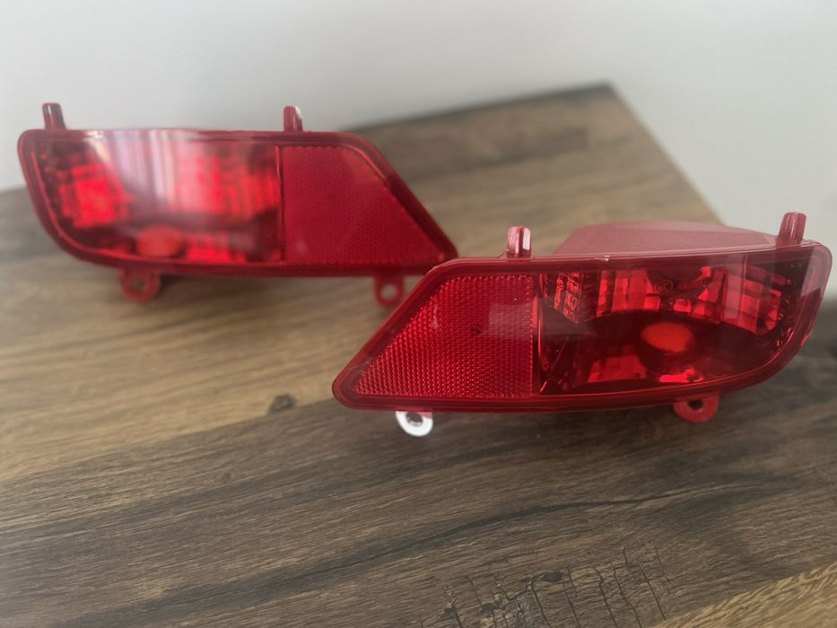 Туманка отражатель Пежо 3008 (задній бампер)