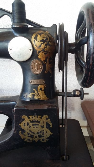 Maquina de costura antiga de sapateiro