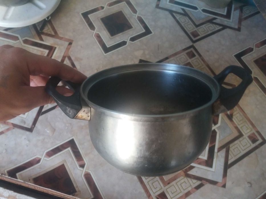 Продам посуду для кухни или на природу сковородку казанок чайничек