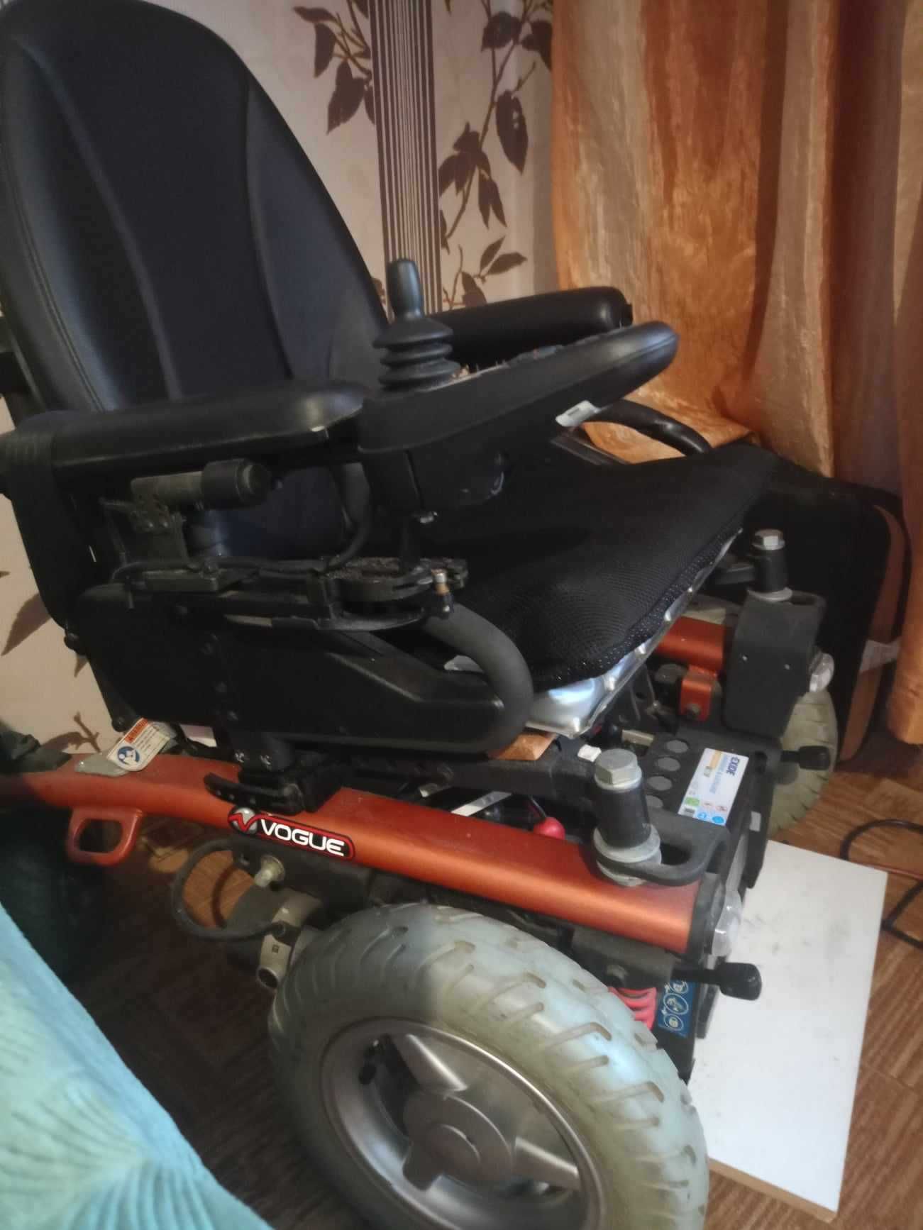 Wózek inwalidzki akumlatorowy