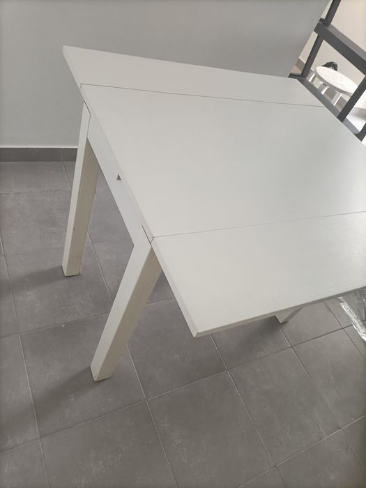 Mesa de cozinha extensível