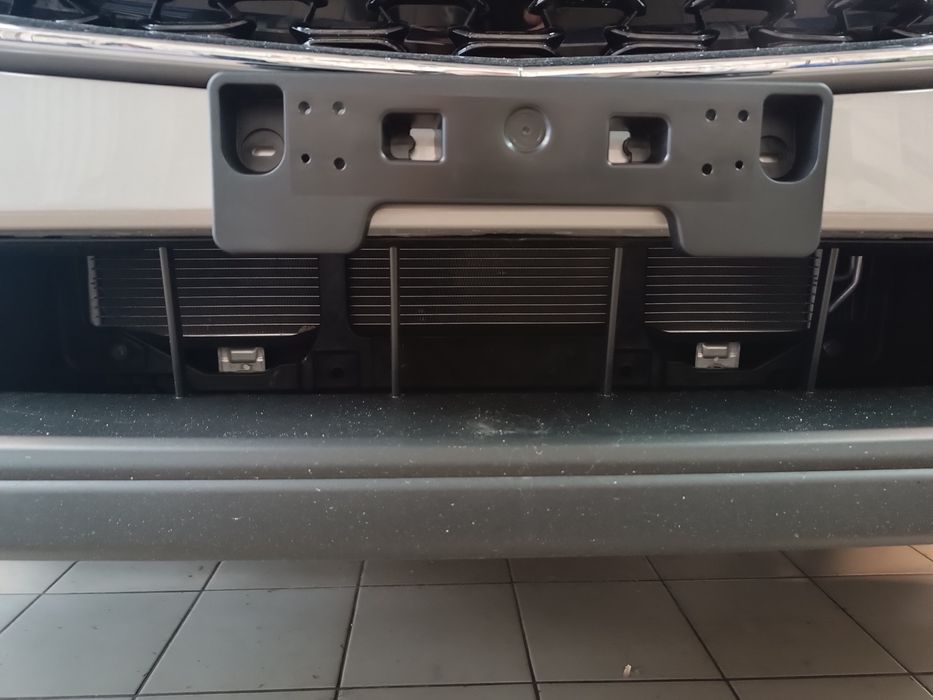 Подіум під номер  Мазда сх5.