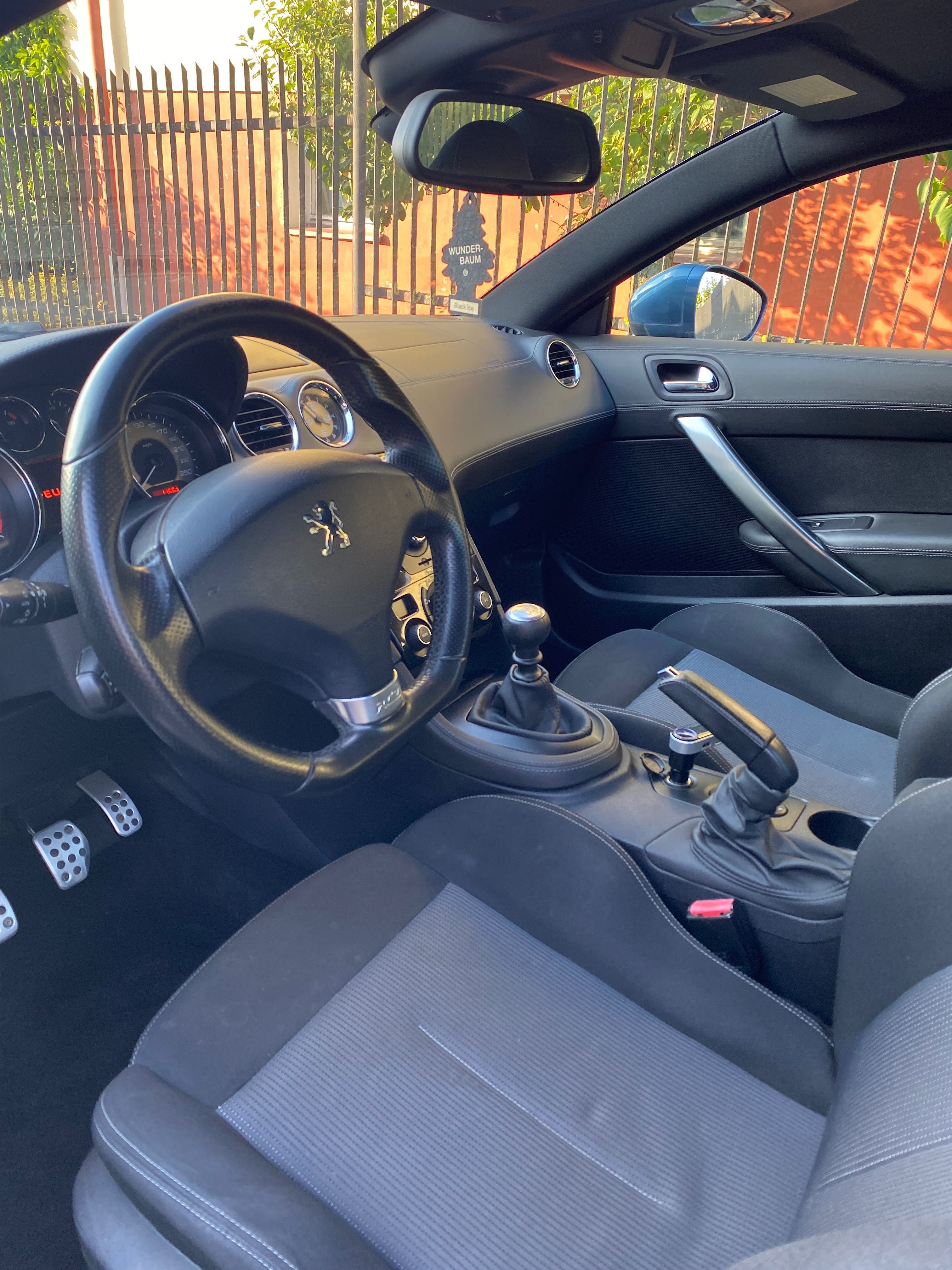 PEUGEOT RCZ 1.6 benzyna