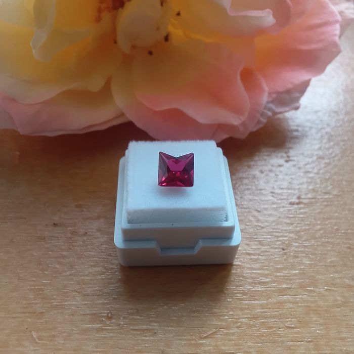 Rubi Natural  Certificado  1.05 Quilates