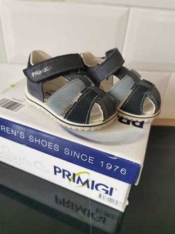 Sandały niemowlęce Primigi rozmiar 18