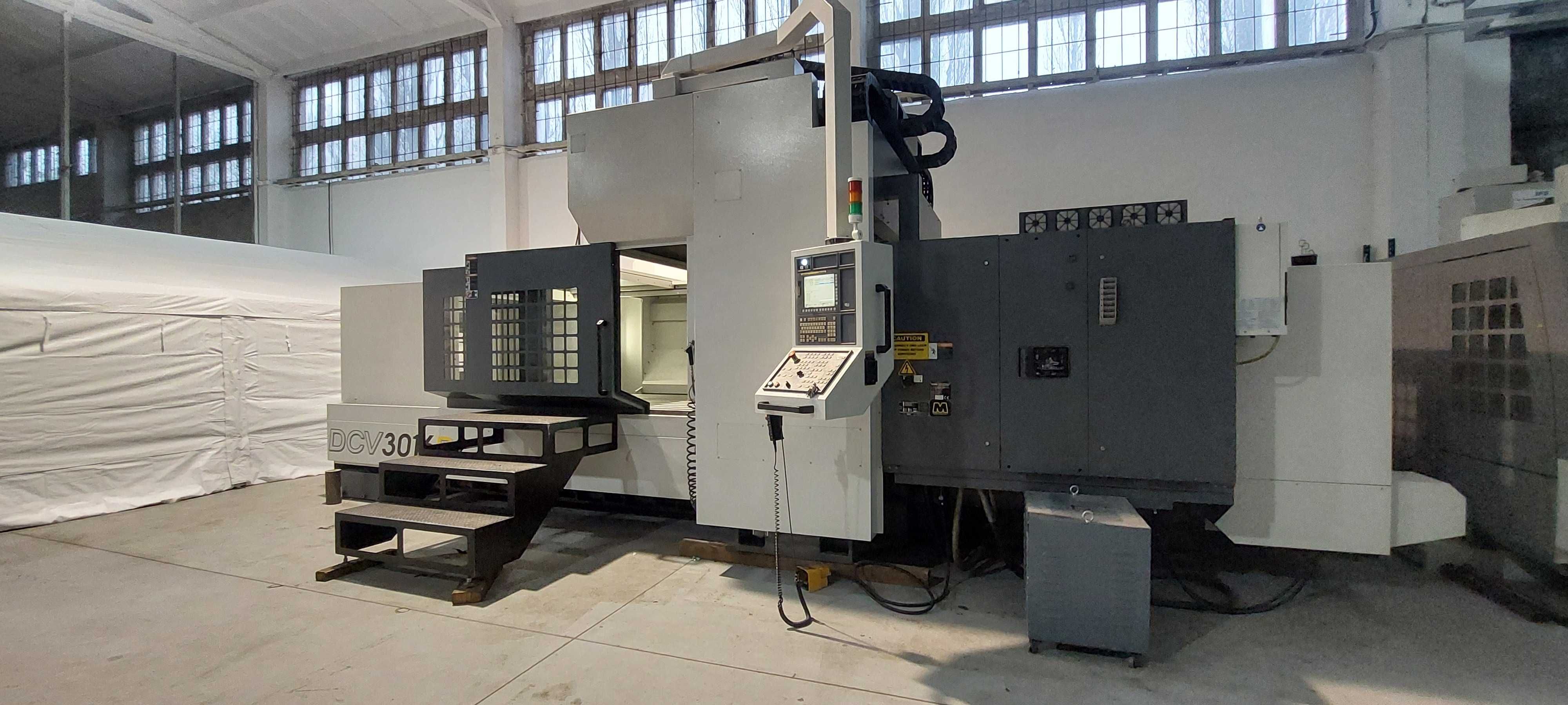 Frezarka bramowa CNC YCM DCV3016B