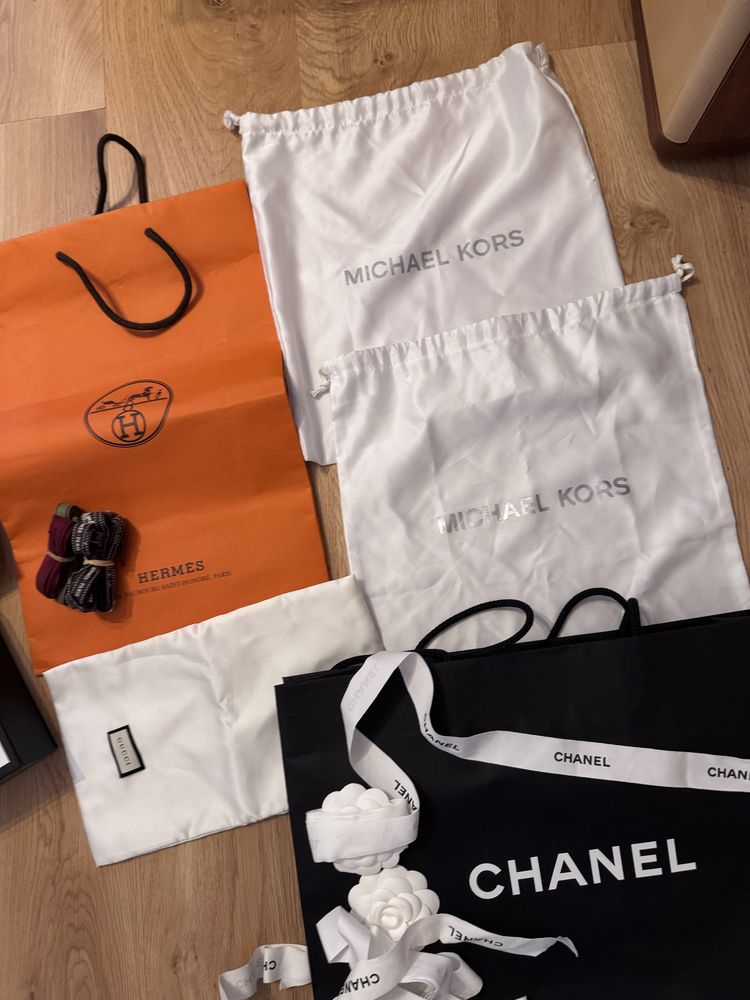 Zestaw toreb, worków i tasiemek Hermes Chanel Gucci