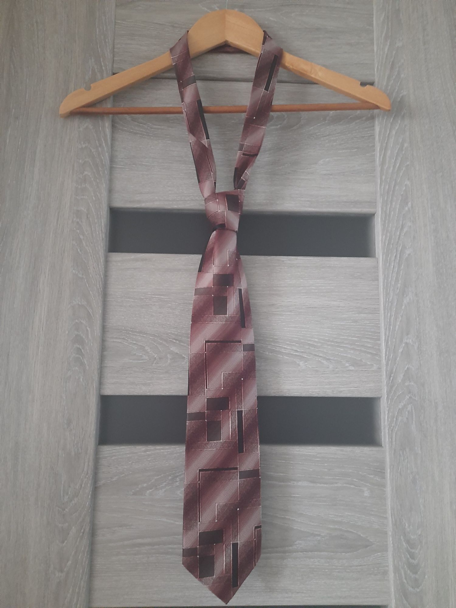 krawat męski brązowy