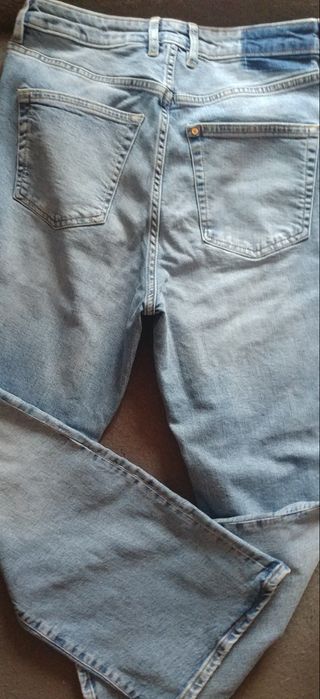 Spodnie jeansowe ,,dzwony-szwedy" H&M rozmiar 31 Wide High Ankle Jeans