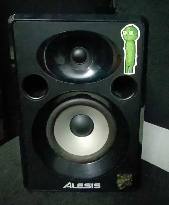 monitor de estúdio Alesis Elevate 5 MKII.