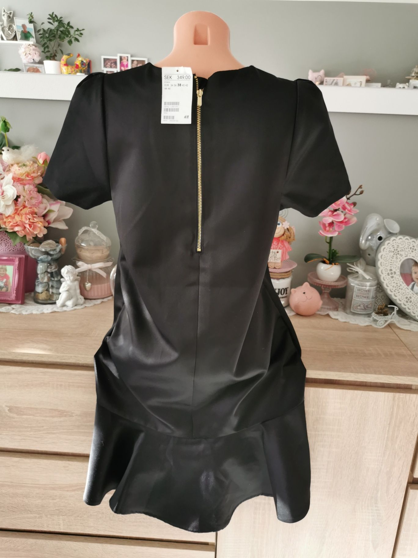 Piękna mała czarna H&M 38