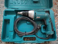 Wkrętarka Makita FS2300