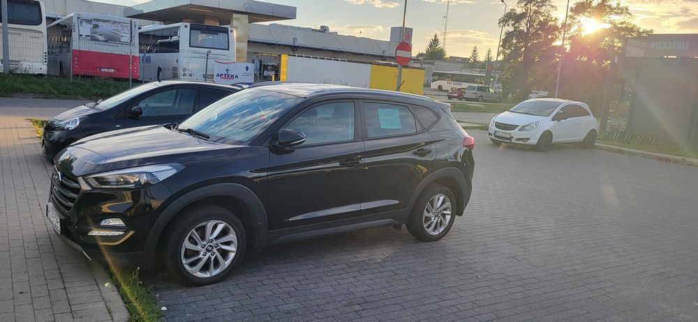 Sprzedam Hyundai Tucson. Drugi właściciel, serwisowany w ASO.