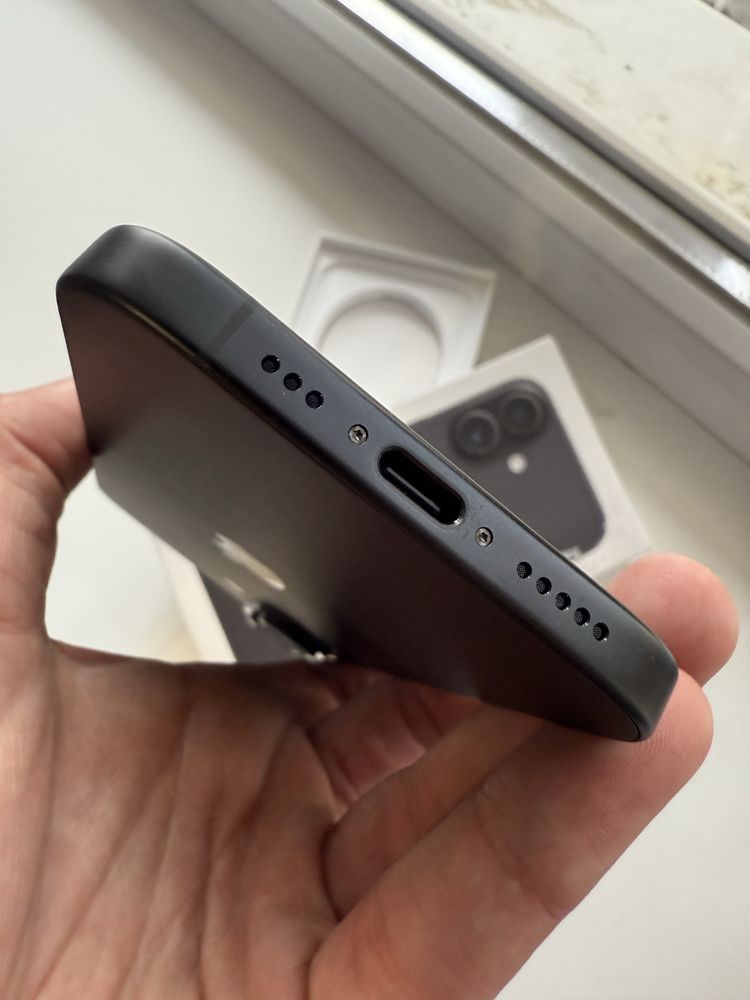 iPhone 16 128gb (open box)