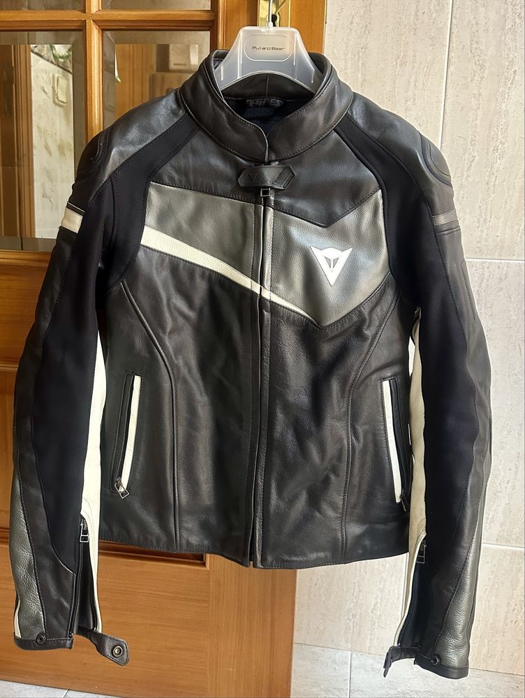 Blusao Dainese em Pele (Senhora)