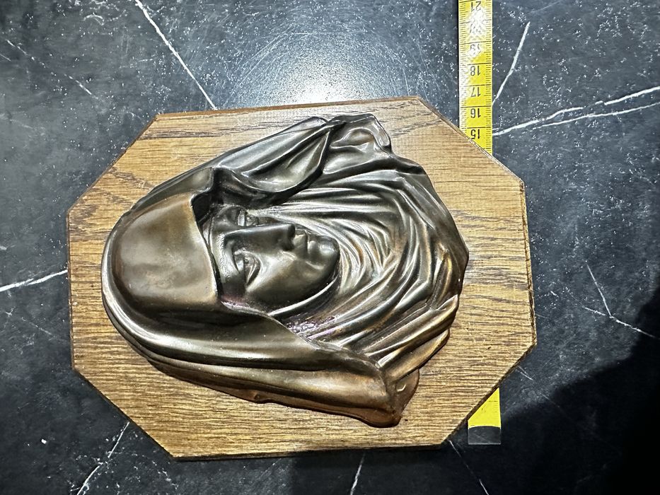 Plaskorzeźba Maryja