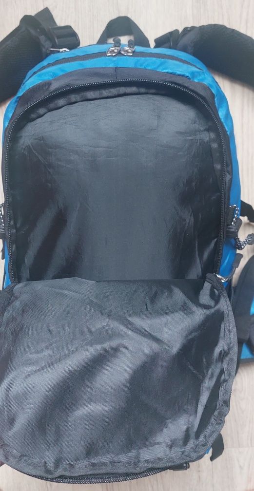 Рюкзак б/у спортивный 25L, c дождевиком