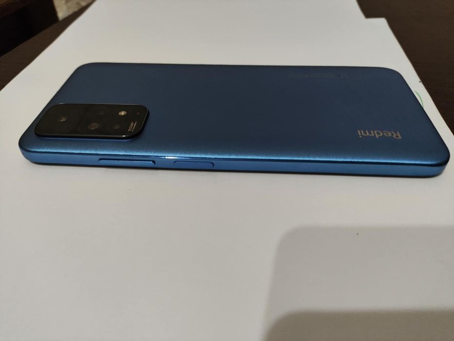 Продаю Redmi Note 11