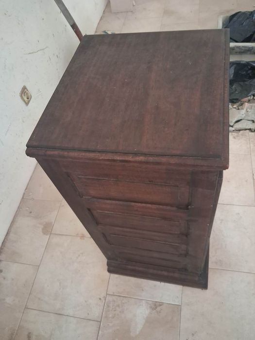 Sapateira antiga em bom estado geral 30€