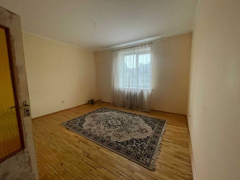 Продам 4-кім. квартиру, вул. Рубчака