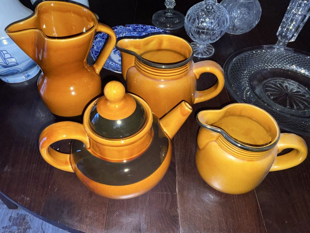 Louça diversa em ceramica e vidro