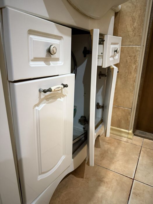 Меблі в ванну все разом