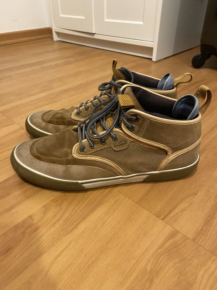Vendo botas globe nr 44 10 euros