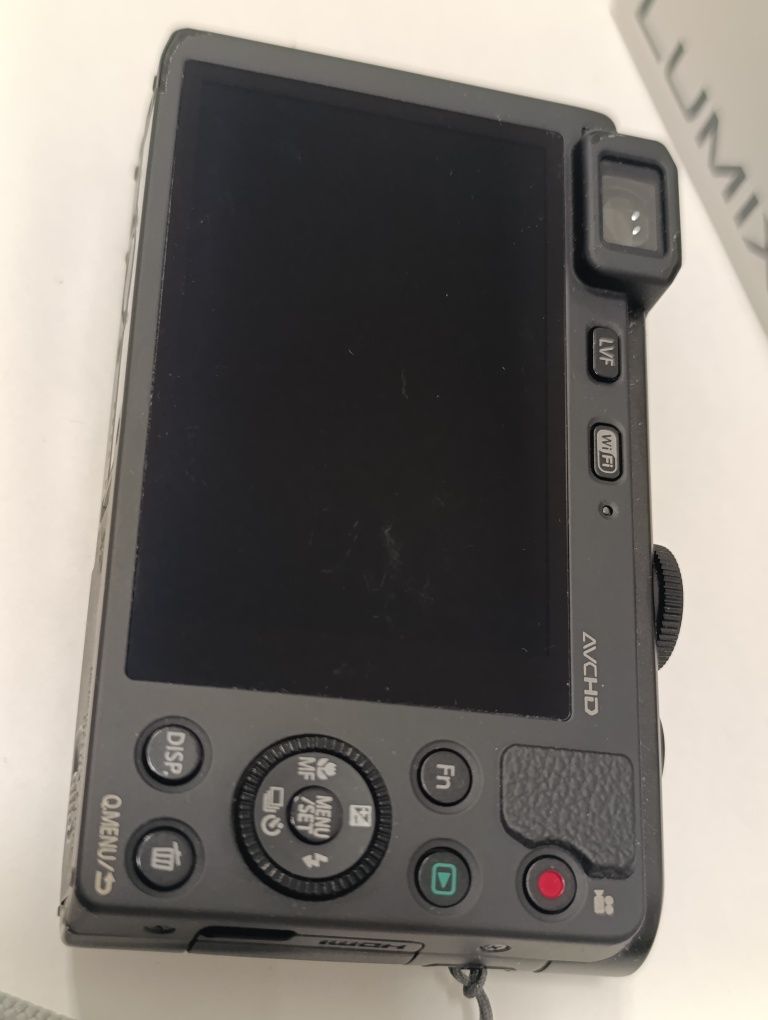 Aparat cyfrowy LUMIX LF1 RAW jasny f/2.0 WiFi NFC manual 12mpx fullHD