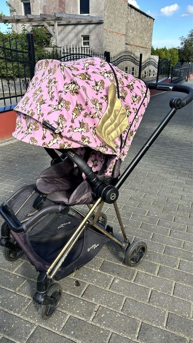 Cybex mios spacerówka różowa ze skrzydłami