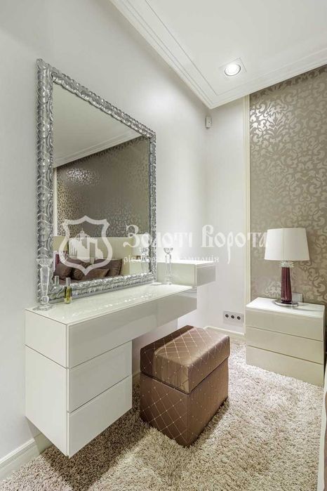 Квартира, 2к. Дизайнерський ремонт. Українки, 7б, Печерськ