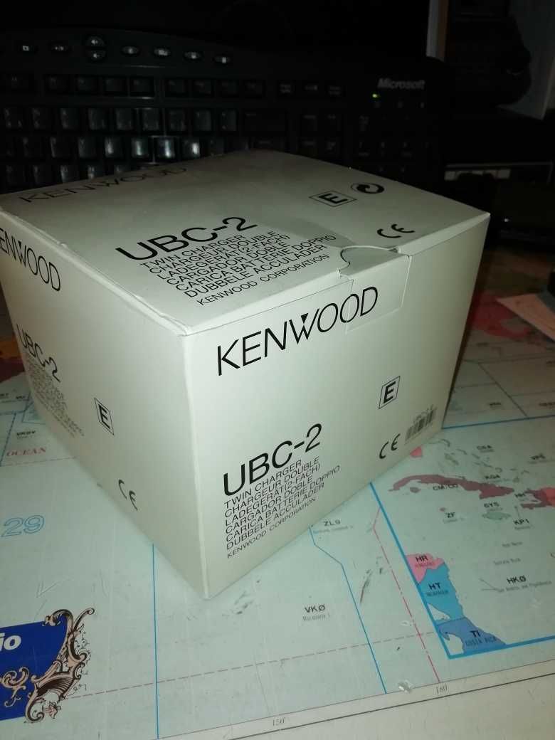 Kenwood UBC-2  carregador duplo PMR