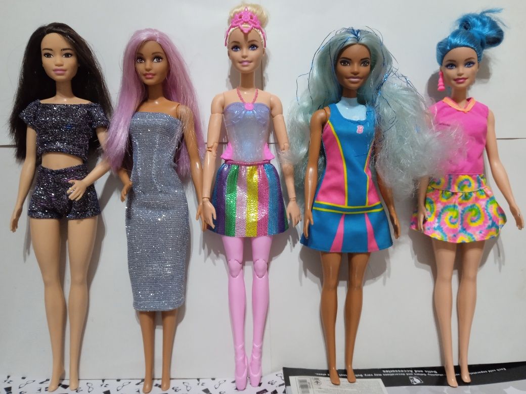 Оригінальні ляльки Барбі Mattel. Барбі з кольоровим волоссям