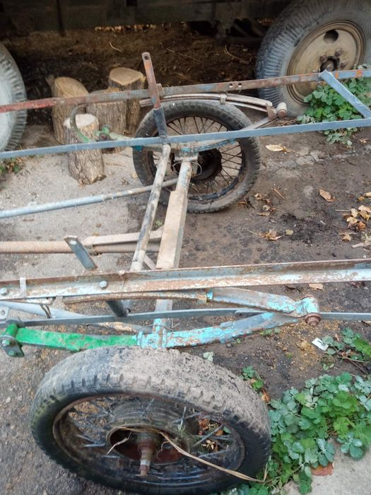 Лодка з лафетом в комплекті