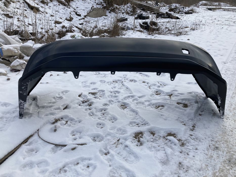 Продам новий бампер toyota corolla 2020-2021