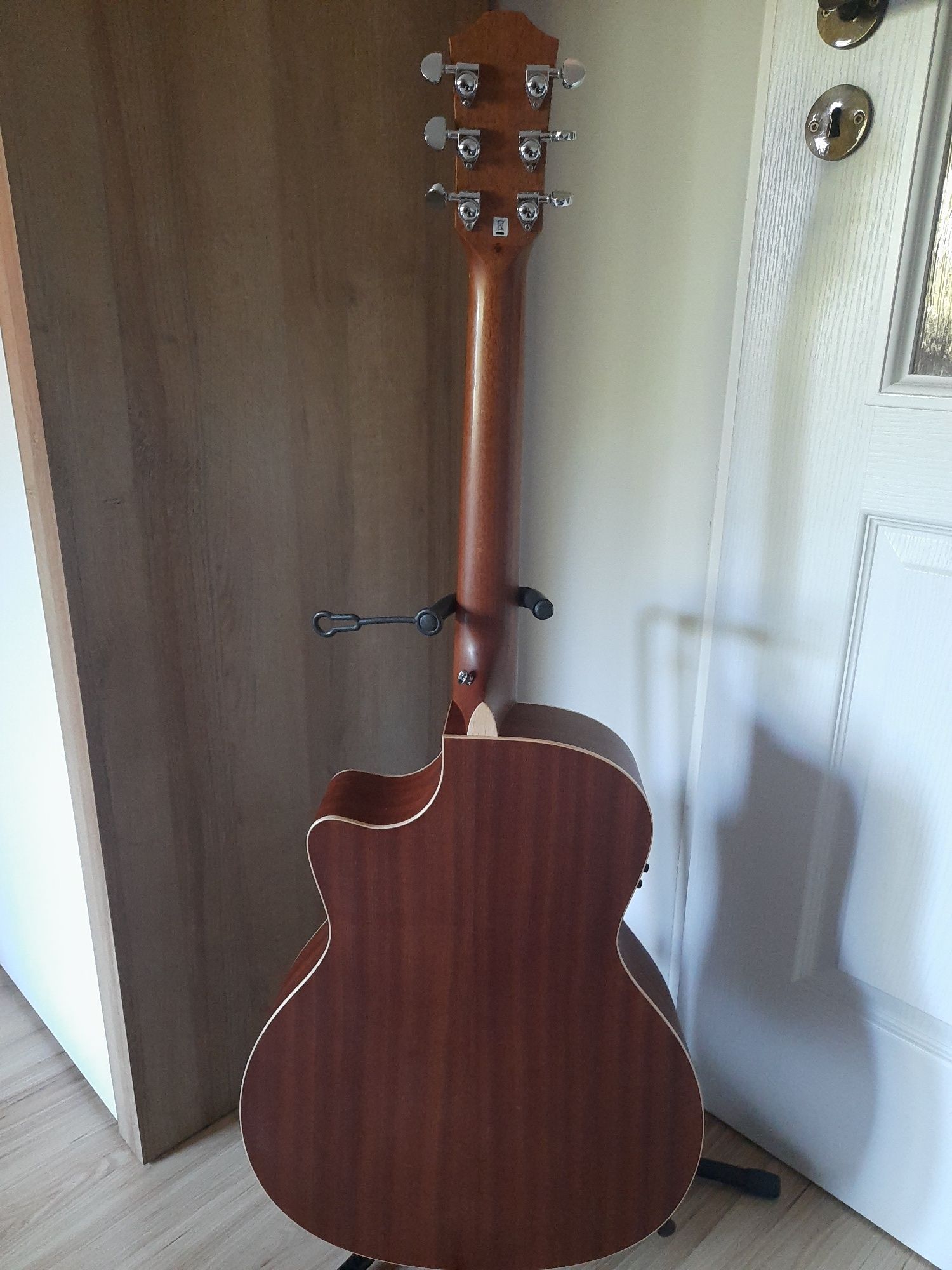 Gitara elektro-akustyczna Baton Rouge AR81C/ACE EQ