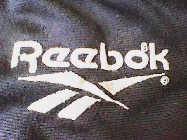 spodenki sportowe reebok czarno-biale kieszenie tania wysylka