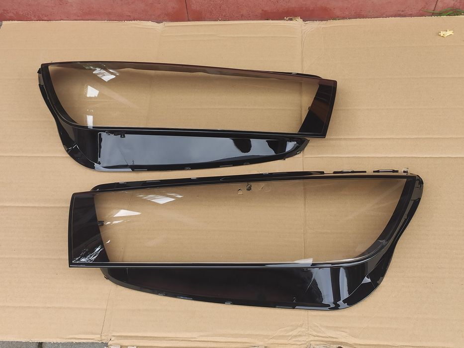 Audi Q5 80A Заглушка бампера кришка омивача фар