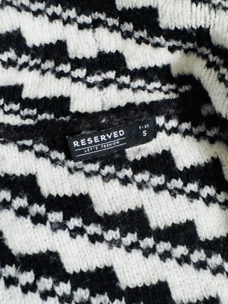 Reserved sweter luźny czarno biały gruby duży s 36