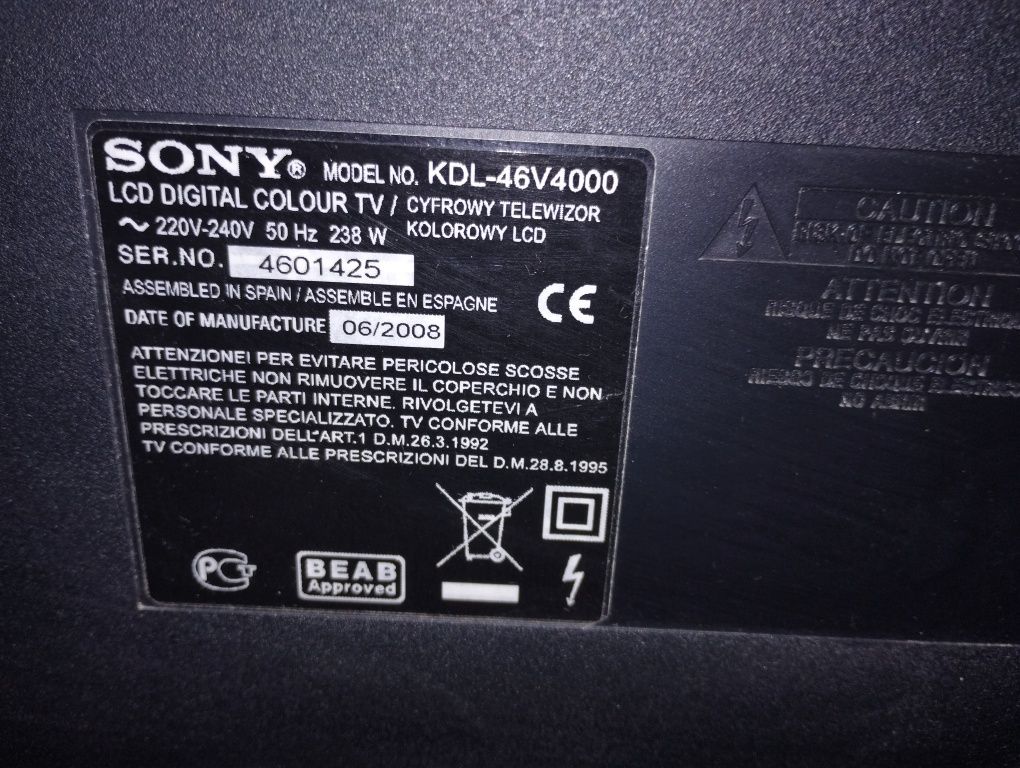 Продам телевизор 46'' на запчасти Sony KDL-46V4000