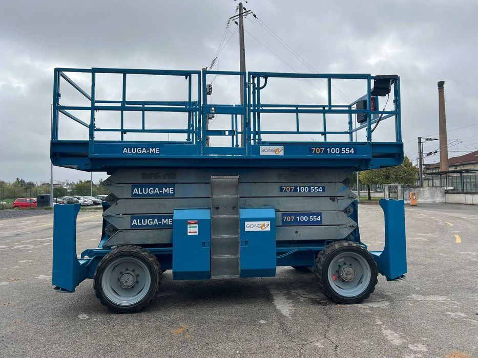 Tesoura Diesel Genie 18m