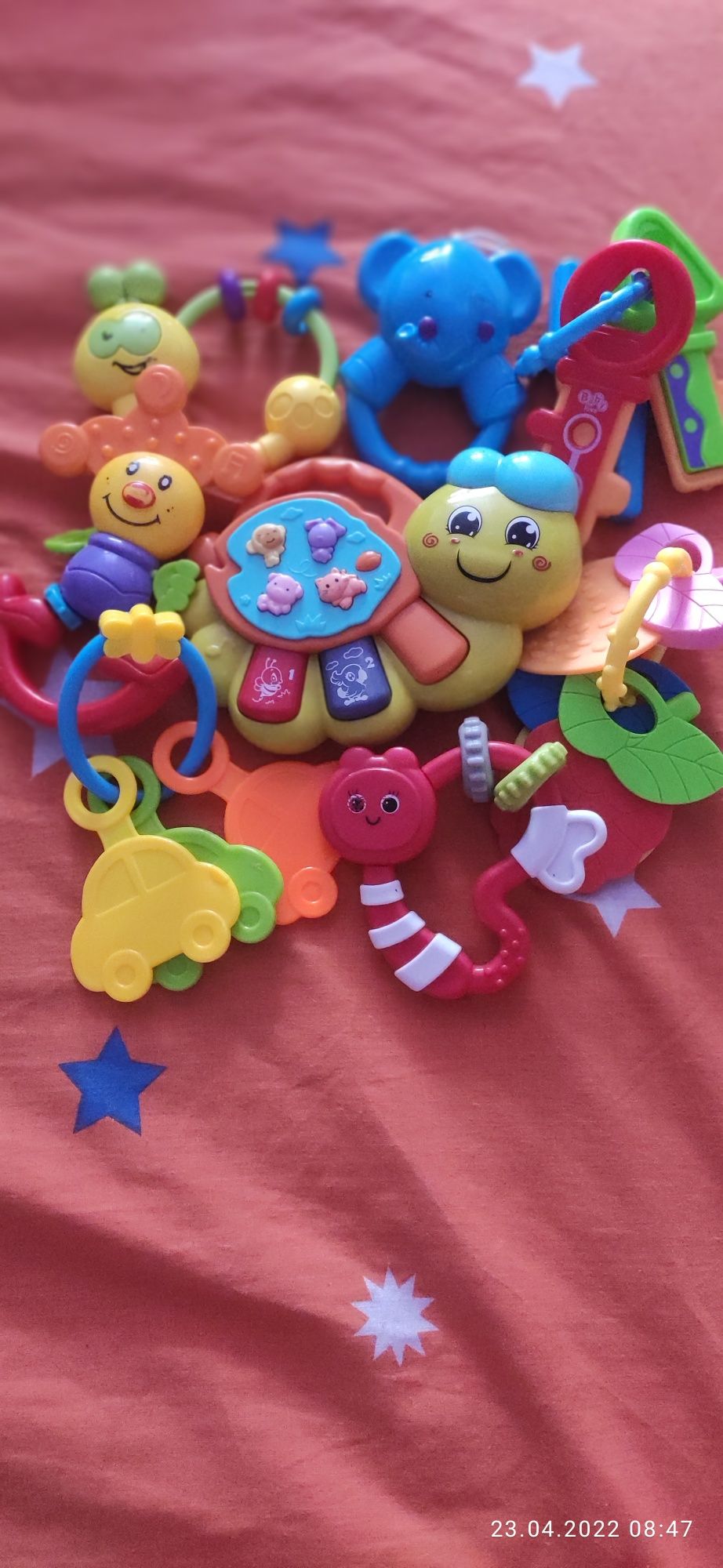 Продам набор детские игрушки -погремушки